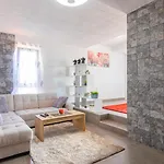 Flowers Island House 2 Apartment *