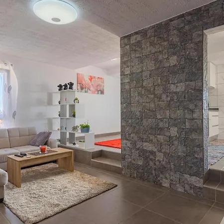 Apartmán Flowers Island House 2