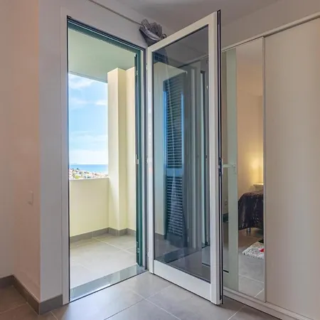 Flowers Island House 2 Daire Funchal