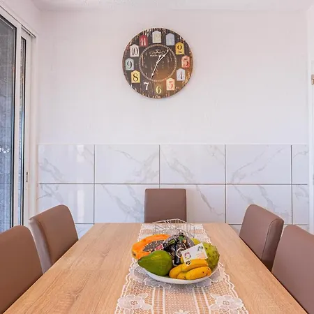 Flowers Island House 2 شقة فونشال