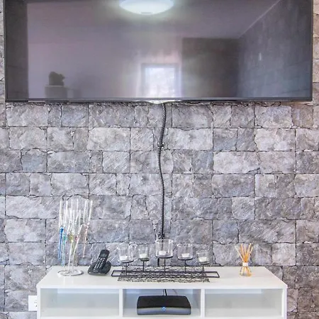 Apartamento Flowers Island House 2 *