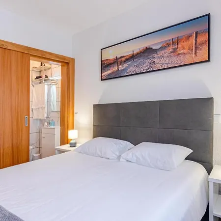 Flowers Island House 2 Apartamento *